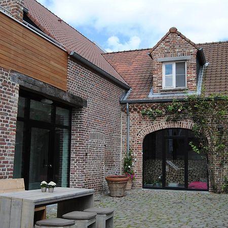 De Sjeiven Dorpel Hotel Maaseik Kültér fotó